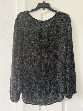 Torrid Size 2 Black White Polka Dot Ruffle Front Long Sleeve Blouse